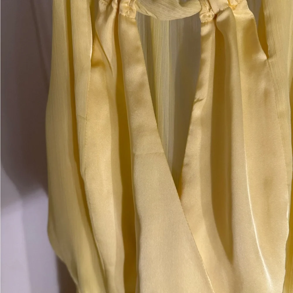 Yellow Sleeveless Ruffle Top - Picture 3 of 4